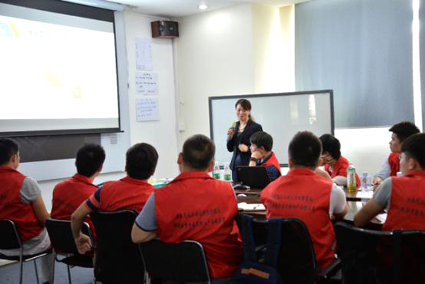 深?yuàn)W圖儀控學(xué)院?；沸袠I(yè)大講堂