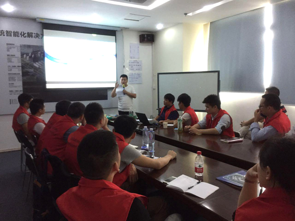 深?yuàn)W圖儀控學(xué)院?；沸袠I(yè)大講堂